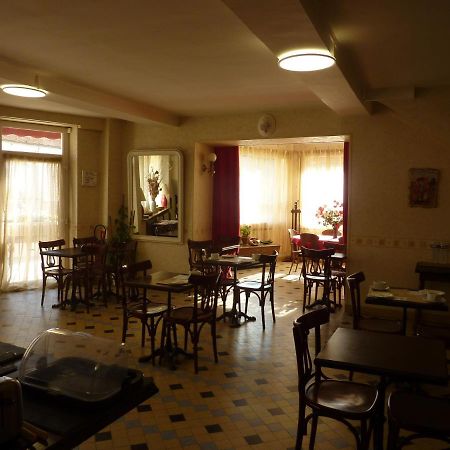 Hôtel A La Renommée Saint-Père Kültér fotó