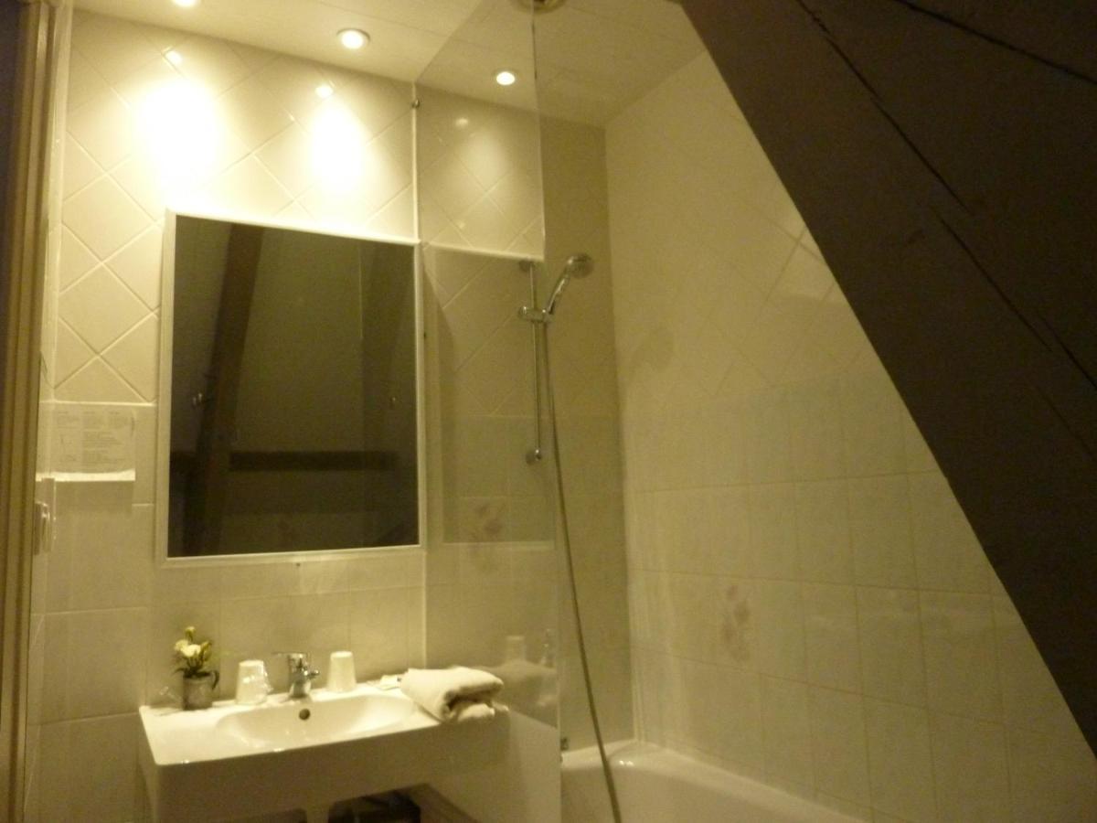 Hôtel A La Renommée Saint-Père Kültér fotó
